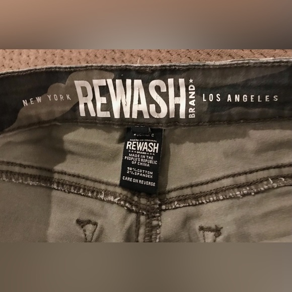 NWOT REWASH Camouflage Curv-ilicious Super Slim Fit Jeans - 9/29 - Picture 4 of 8